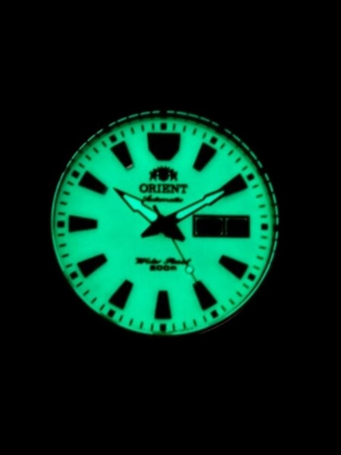 Scratch and Dent - Orient Luminous Dial Mako XL Automatic Dive Watch on a Bracelet #CEM75005R 5