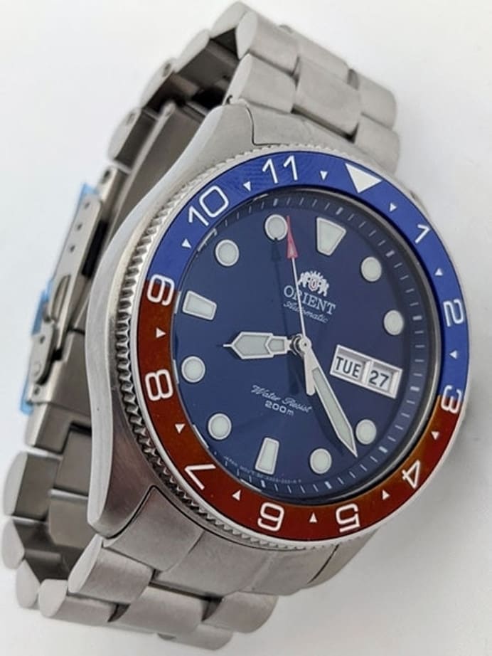 Scratch and Dent - Orient Ray II Blue Dial Automatic Dive Watch with SS Bracelet #AA02005D 22