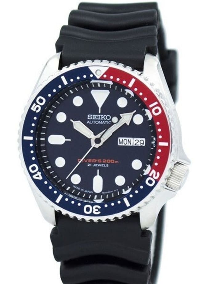 Scratch and Dent - Seiko Automatic Dive Watch with Offset Crown and Rubber Dive Strap #SKX009J 5
