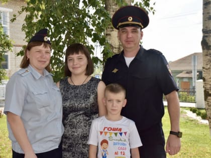 Их судьбы связала служба