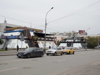 ​В «малой пирамиде» на ул. Крисанова в Перми может открыться медицинский центр