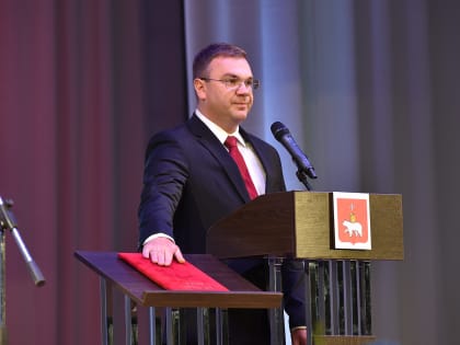 Между молотом и наковальней