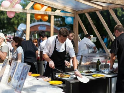 Проведение  вирусологического обследования  (ОКИ-скрин)  сотрудников, занятых изготовлением и реализацией пищевых продуктов