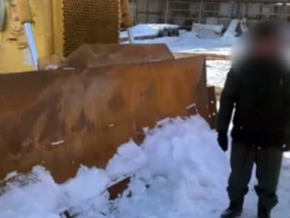 Юсьвинец в Перми задавил коллегу ножом бульдозера