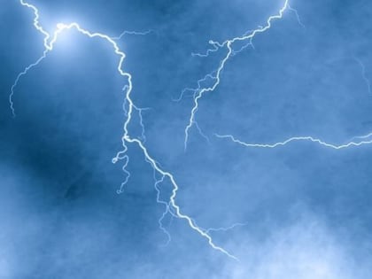 МЧС предупреждает о сильном ветре и грозе в Пермском крае 26 мая