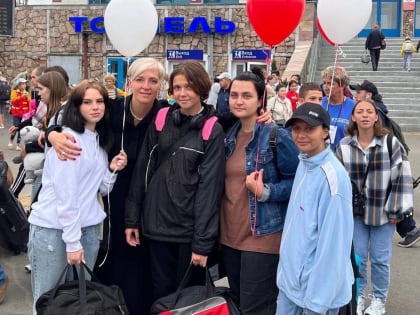 Ирина Ивенских встретила участников летних «Университетских смен» 2023 года