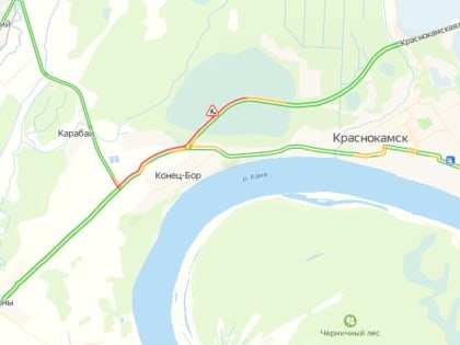 В районе Краснокамска образовалась крупная автомобильная пробка