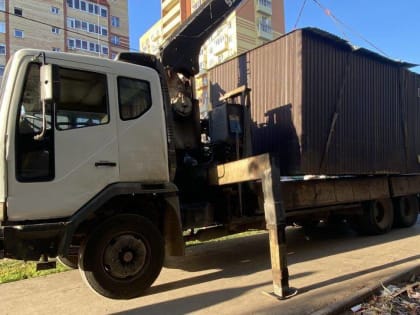 В Орджоникидзевском районе Перми по просьбе жителей снесли незаконный павильон