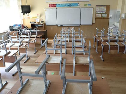 В Казани уволили учительницу, распивавшую алкоголь с учениками