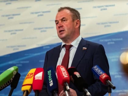 Наумов об интервью Зеленского: надо искать потенциальных переговорщиков с украинской стороны