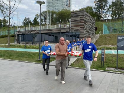 Молодогвардейцы почтили память детей, погибших на Донбассе