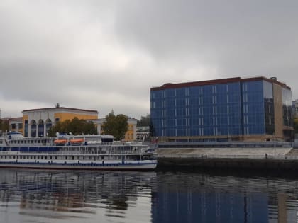 ​В Перми для прогулок открыли сквер на нижней части набережной Камы у Речного вокзала