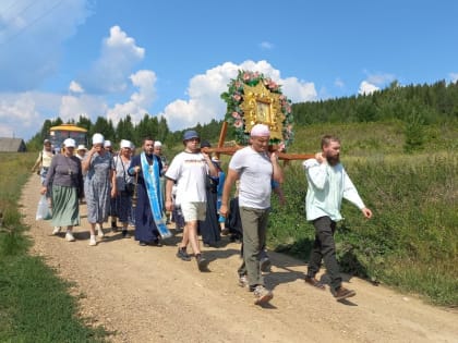 В 13-й раз в Серге прошёл крестный ход с иконой Божией Матери Почаевская