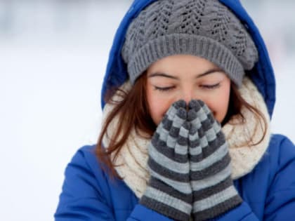 Какие правила нужно соблюдать, чтобы избежать обморожений, и как оказать первую помощь?