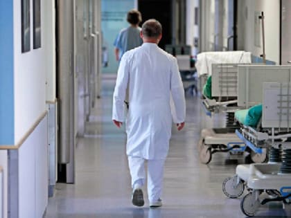 В Гайнах заразный туберкулезом мужчина принудительно отправлен на лечение