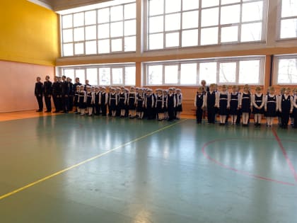Курсанты Пермского института ФСИН России провели строевую подготовку для учащихся Гимназии №31 г. Перми