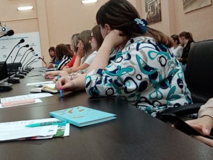 ПРОЦВЕТАНИЯ МАЛОМУ И СРЕДНЕМУ БИЗНЕСУ: ВСТРЕЧА ЗА КРУГЛЫМ СТОЛОМ В БЕРЕЗНИКАХ