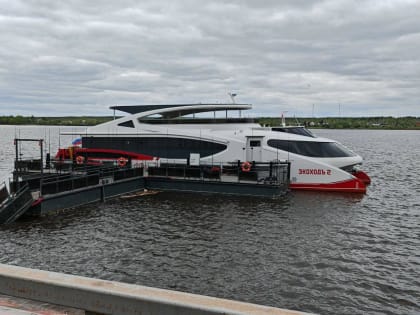 Электрокатамаран «Экоходъ» в Перми открыл речные прогулки по Каме