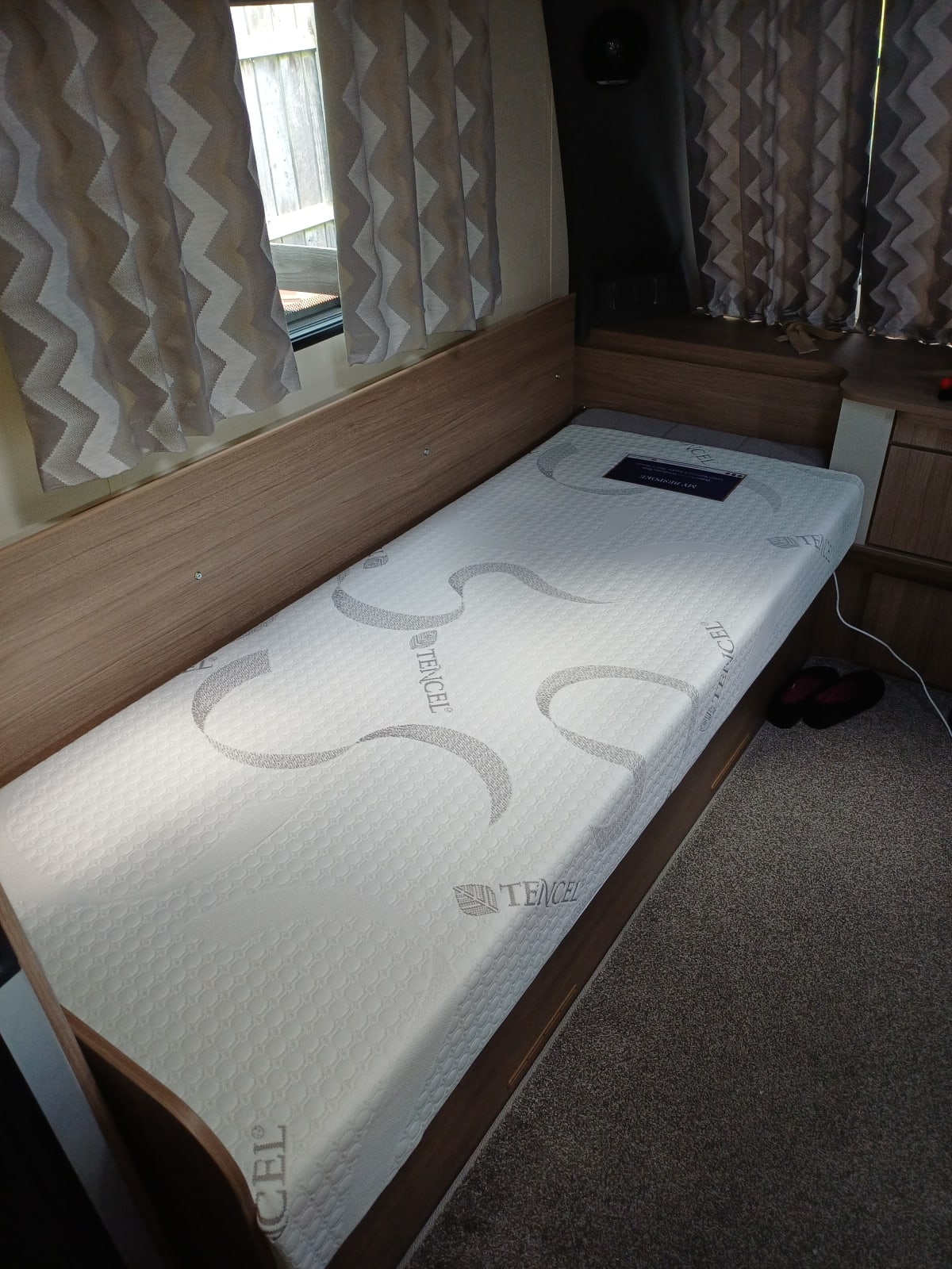 Bodyshape™ Mattress fitted in Coachman VIP 460 2022, Lincoln