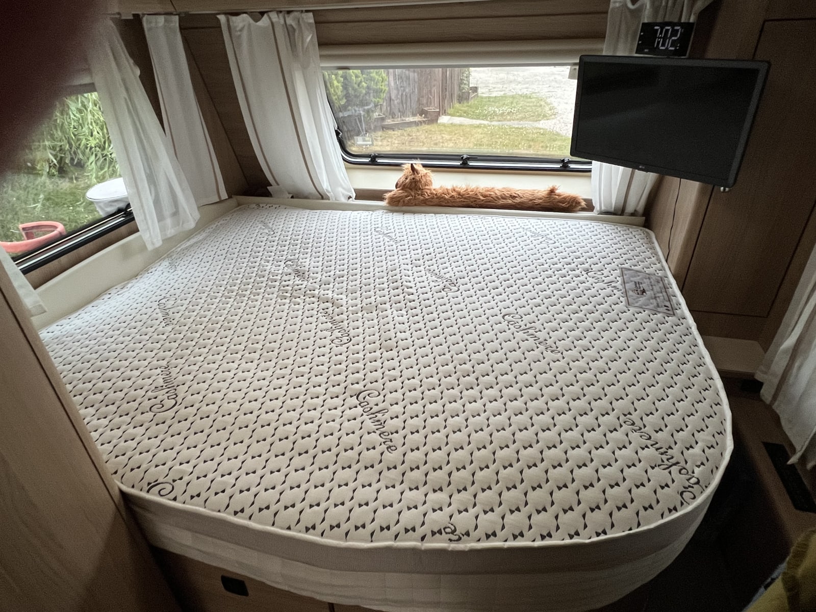 Imperial Elite™ 2000 Mattress fitted in LMC EXQUISITE VIP 655 2023, Goole
