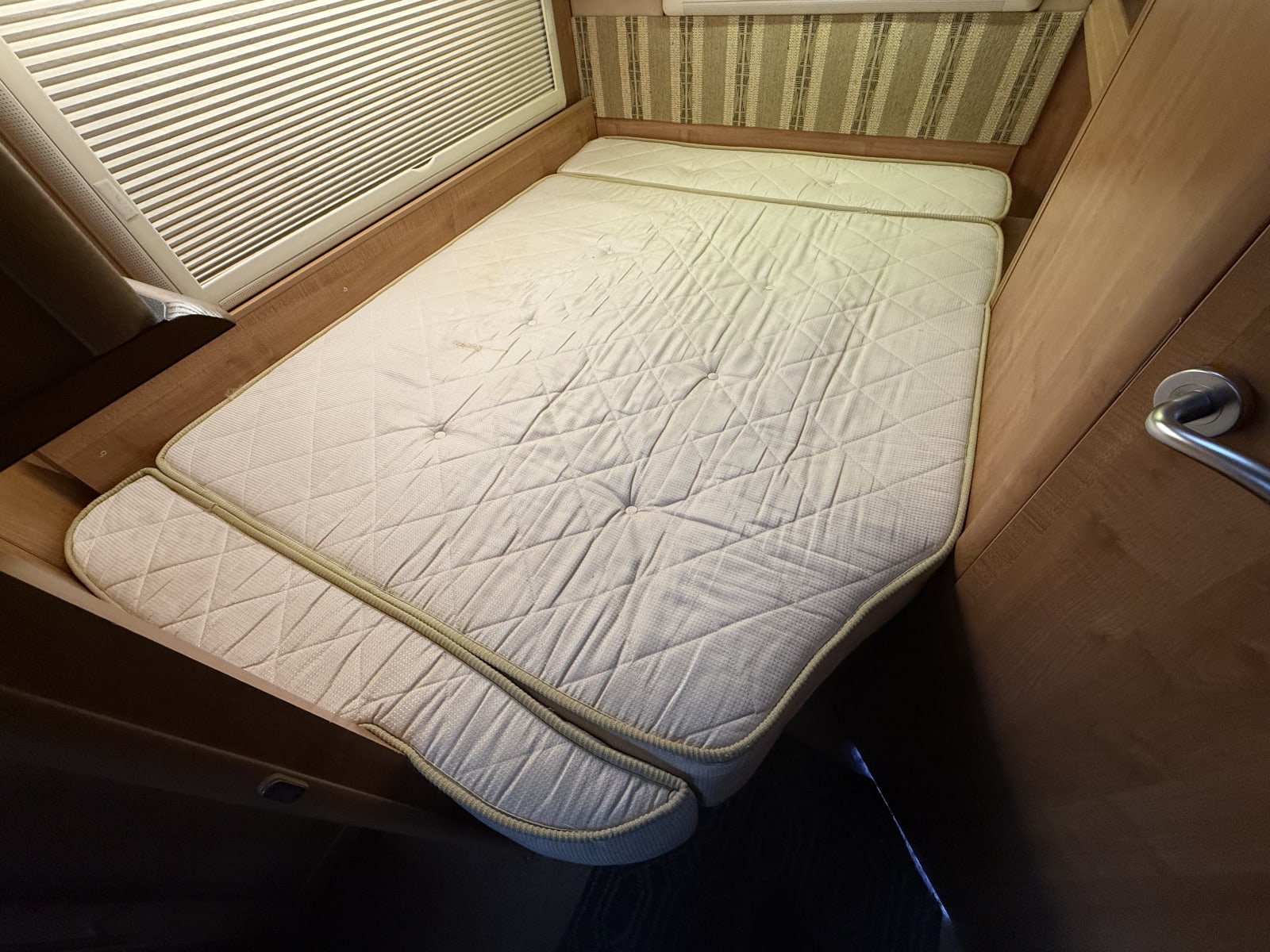 Imperial Elite™ 2000 Mattress fitted in Auto-Trail Dakota SE 2008, Loughborough