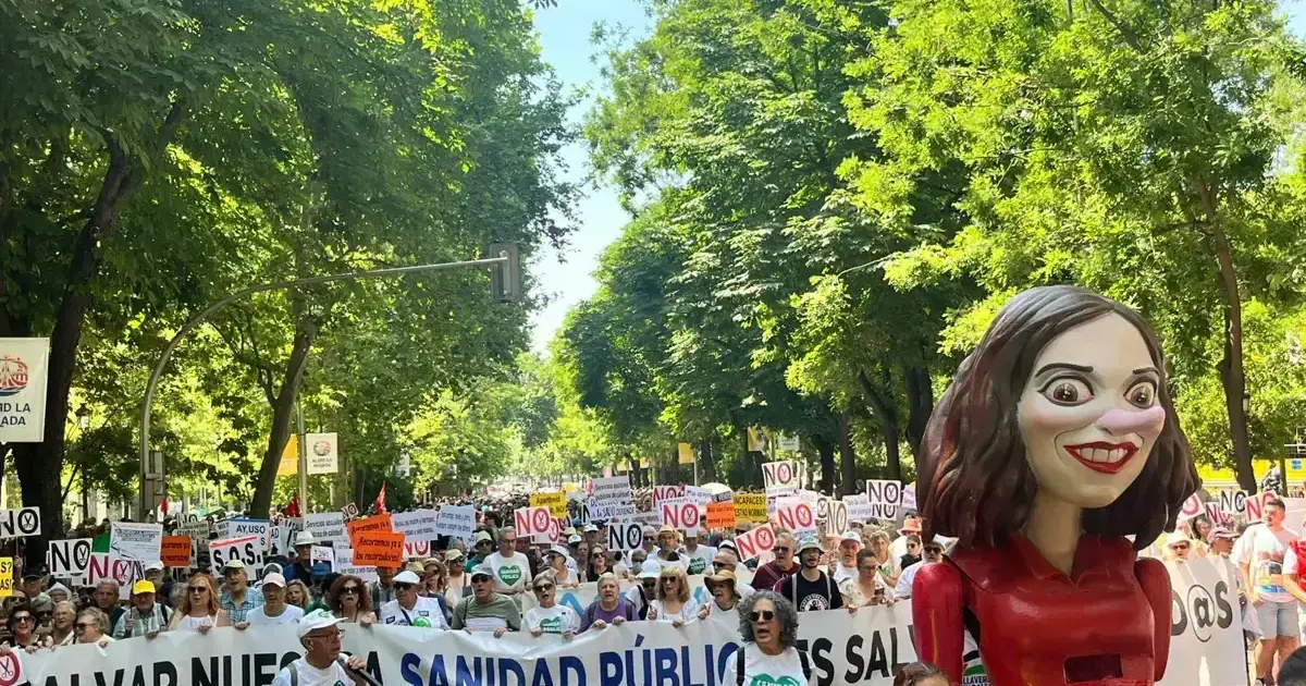 Miles de madrileños se movilizan para exigir mejoras en la sanidad pública