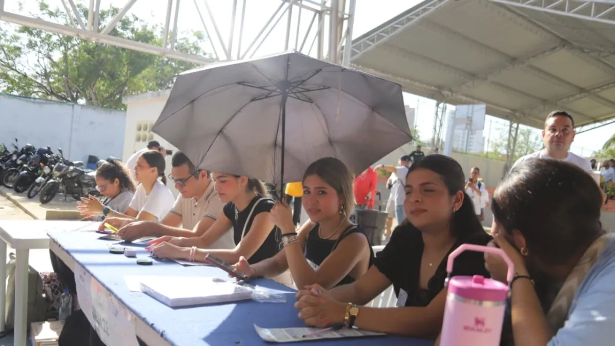 Baja participación inicial en Barranquilla durante jornada electoral marcada por altas temperaturas