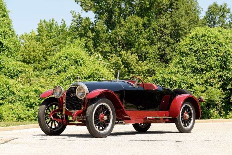 The 1915 Simplex Crane Model 5 Tourer and Its Role as a Premier American Luxury Automobile