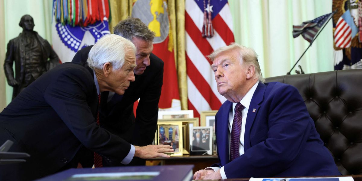 Michael Wolff Argues Trump's Political Position Is Weakening Amid Policy and Polling Challenges