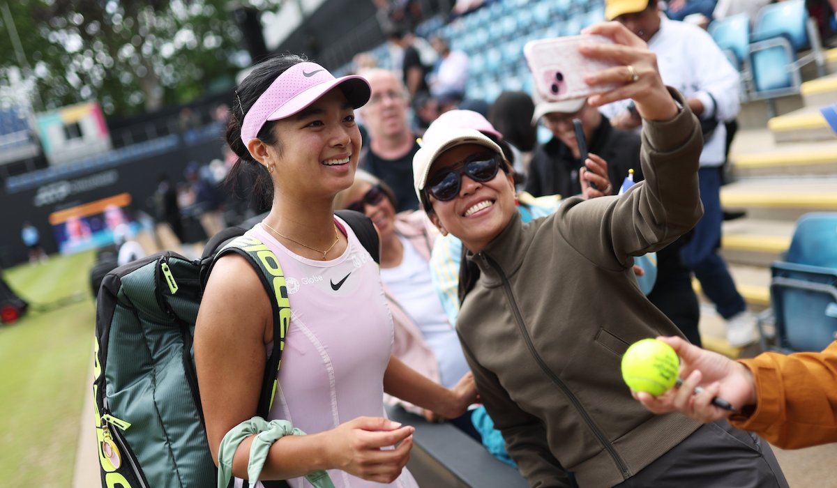 Alex Eala dominates Mananchaya Sawangkaew to advance to Birmingham Open semifinals
