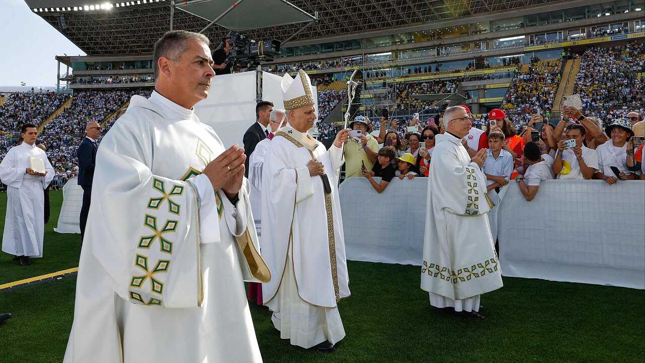 Francisco Delgado critica la persistencia de los vínculos entre el Estado y la Iglesia en España