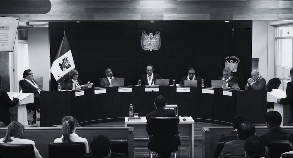Especialistas cuestionan fallo del Tribunal Constitucional que ordena eliminar artículos periodísticos y advierten riesgos para la libertad de prensa