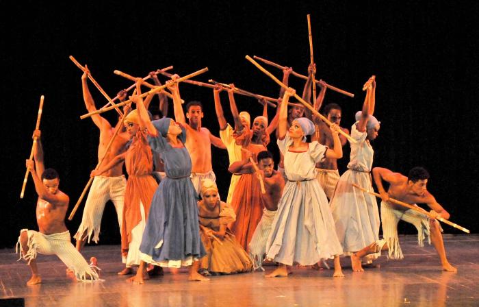 Reconocimiento al Conjunto Folklórico Nacional por su legado cultural
