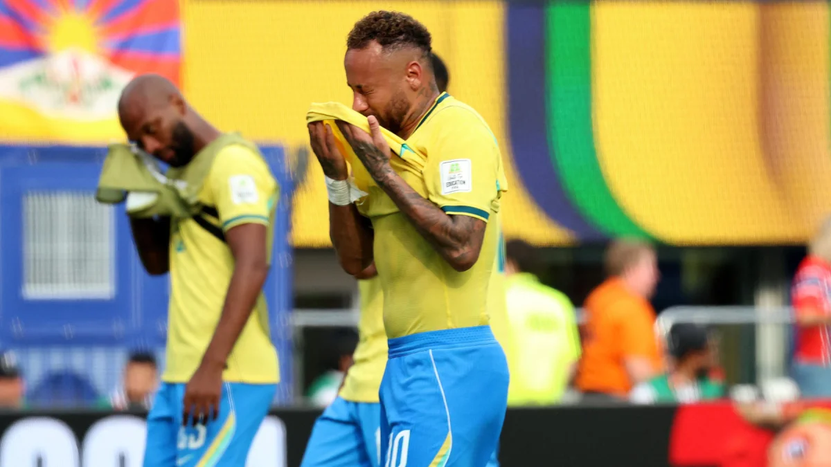 Neymar se retira de la selección brasileña tras dejar récords históricos