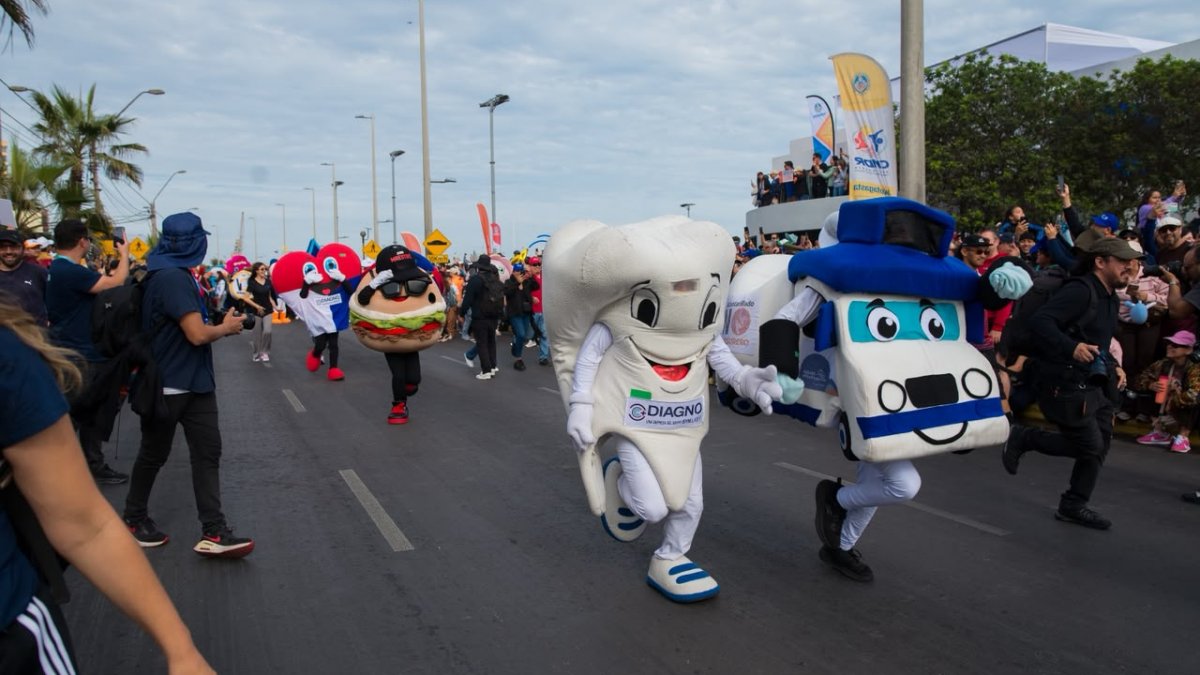 Thousands Attend Antofagasta Corporeos Race
