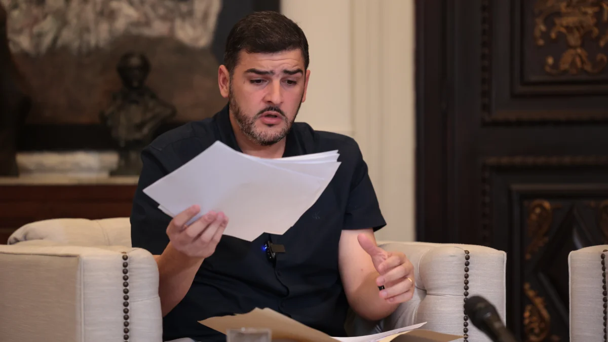 Alcalde de Guayaquil trasladado a clínica por problemas de salud