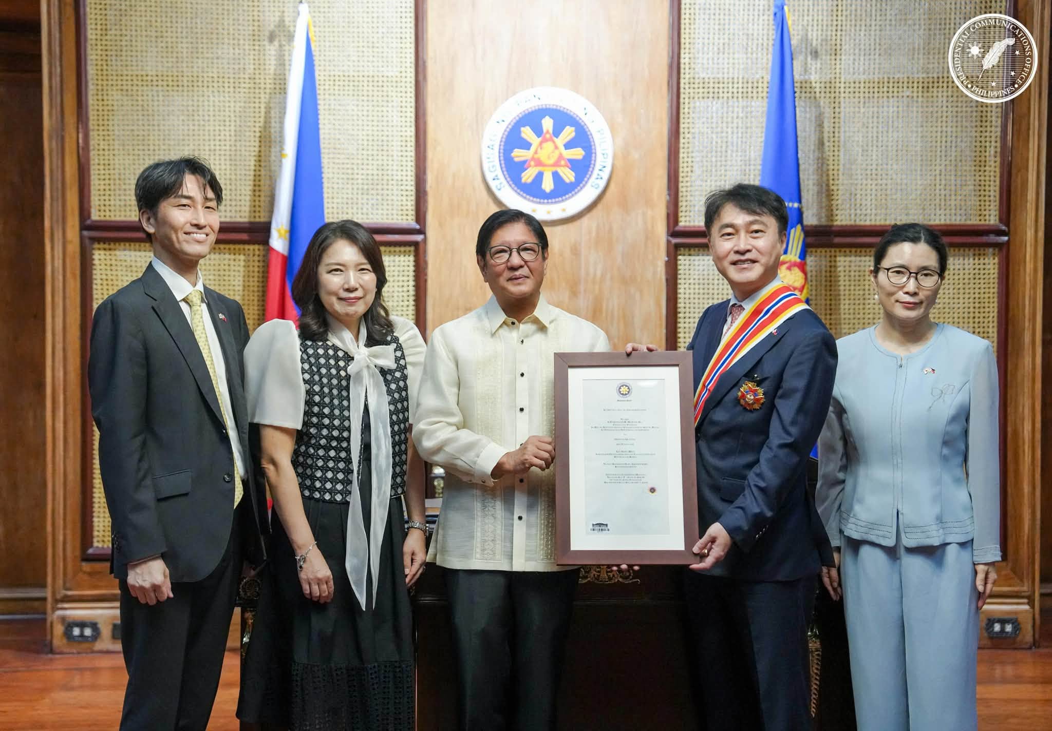 Philippines Honors South Korean Envoy with Highest Diplomatic Award
