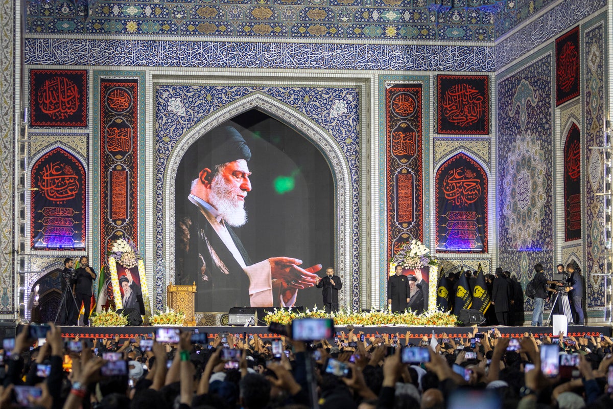 US and Iran escalate military strikes amid escalating tensions