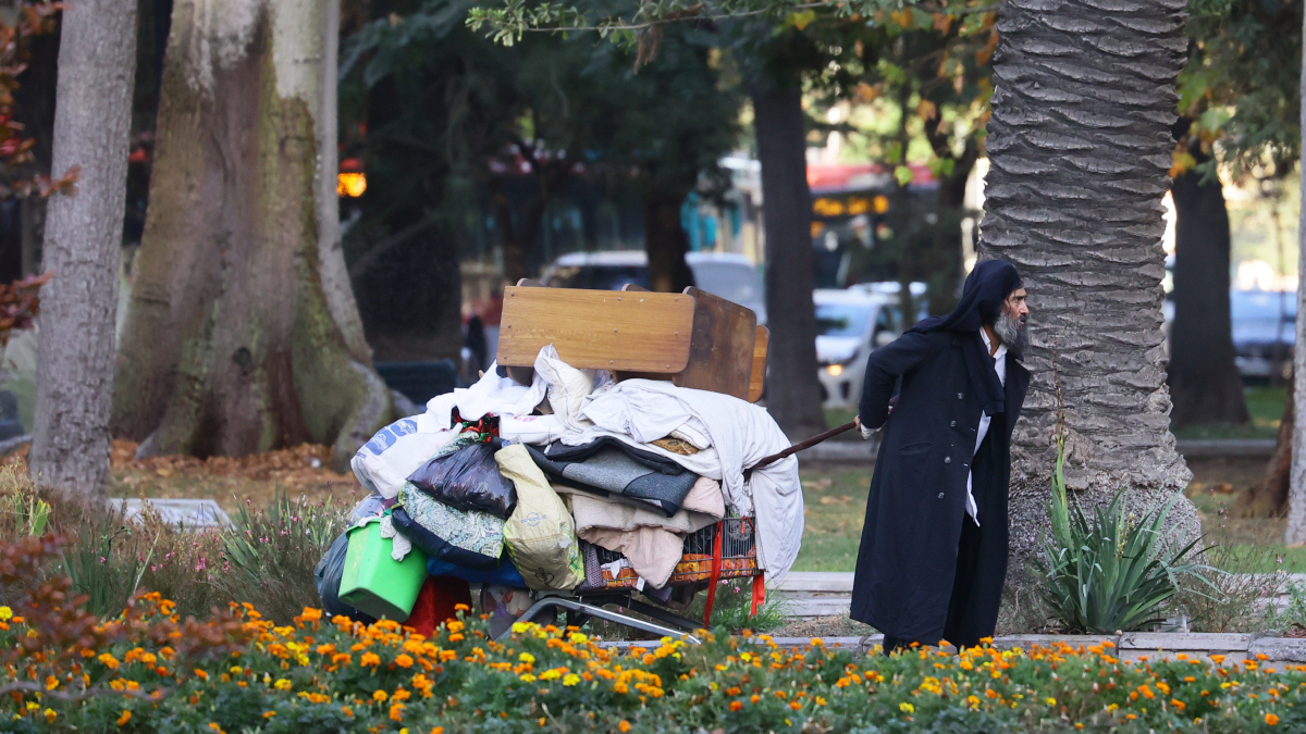 Iniciativa contra la pobreza: Hogar de Cristo impulsa políticas sociales para personas en situación de calle