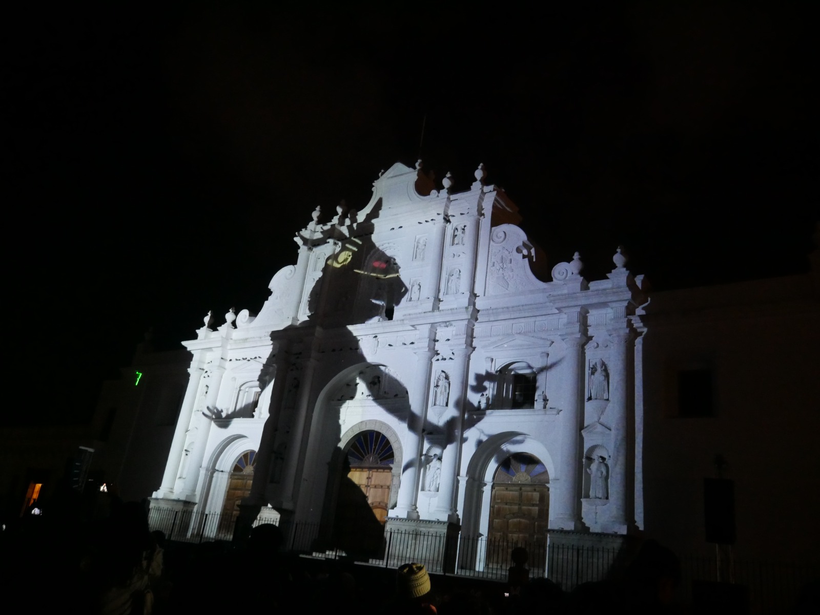 Tercera edición del Festival de la Luz 2026: Antigua Guatemala se ilumina con arte y tecnología