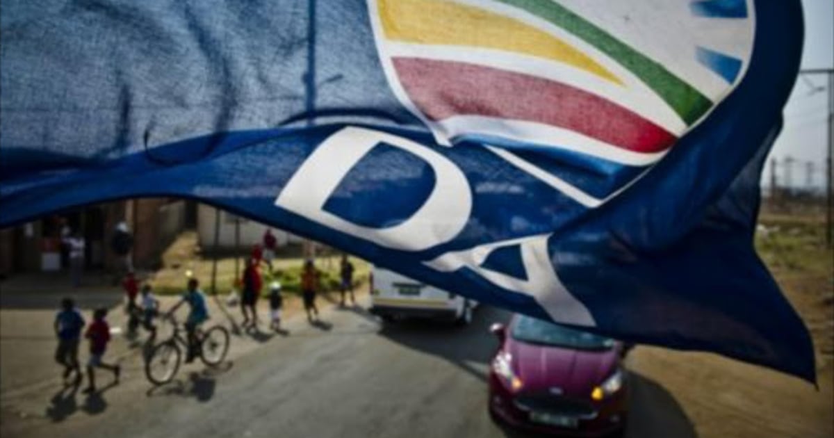 DA's Communication Crisis and Internal Struggles