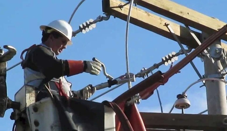 INDE evalúa ofertas para llevar electricidad a más comunidades rurales mediante programas financiados por el BID