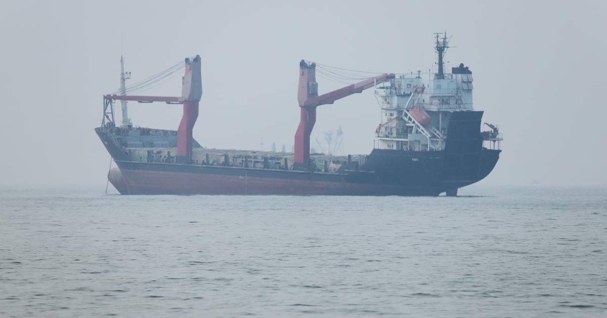 Tensión en el Estrecho de Ormuz: Estados Unidos y Irán se enfrentan en conflicto naval