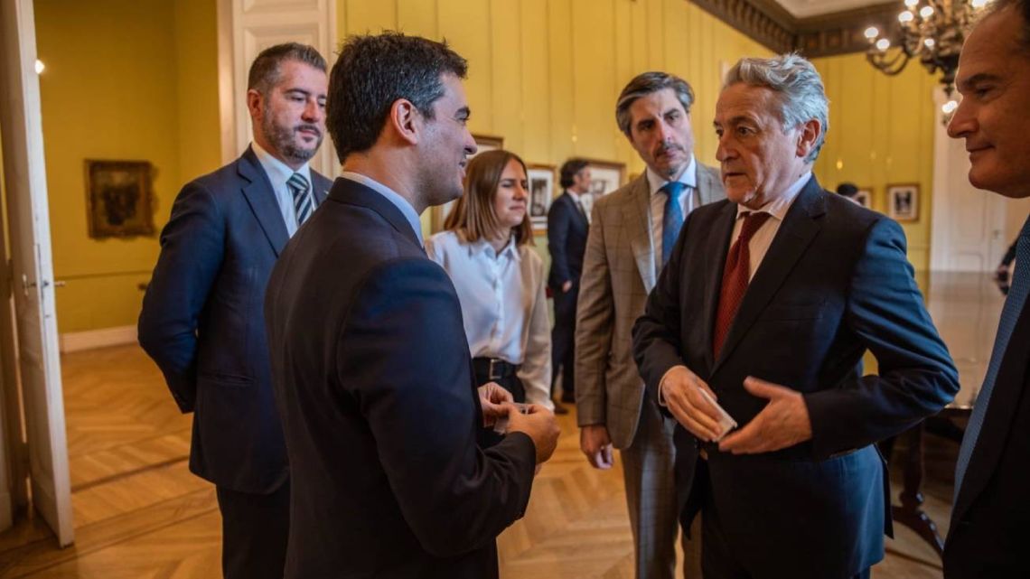 Alianzas políticas entre Europa, Vox y el gobierno argentino en un contexto geopolítico