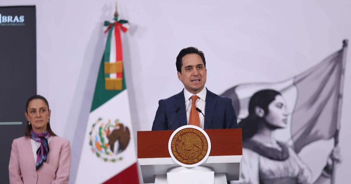 Banobras anuncia plan de 4 mil millones de dólares para proyectos de energía renovable en México