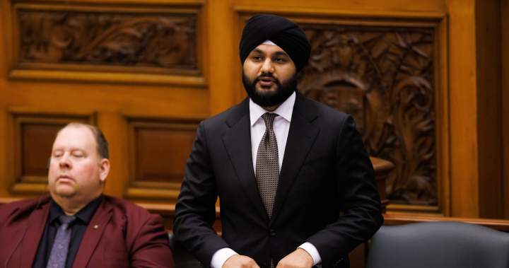 Ontario MPPs face criticism for charging taxpayers for Toronto hotel stays