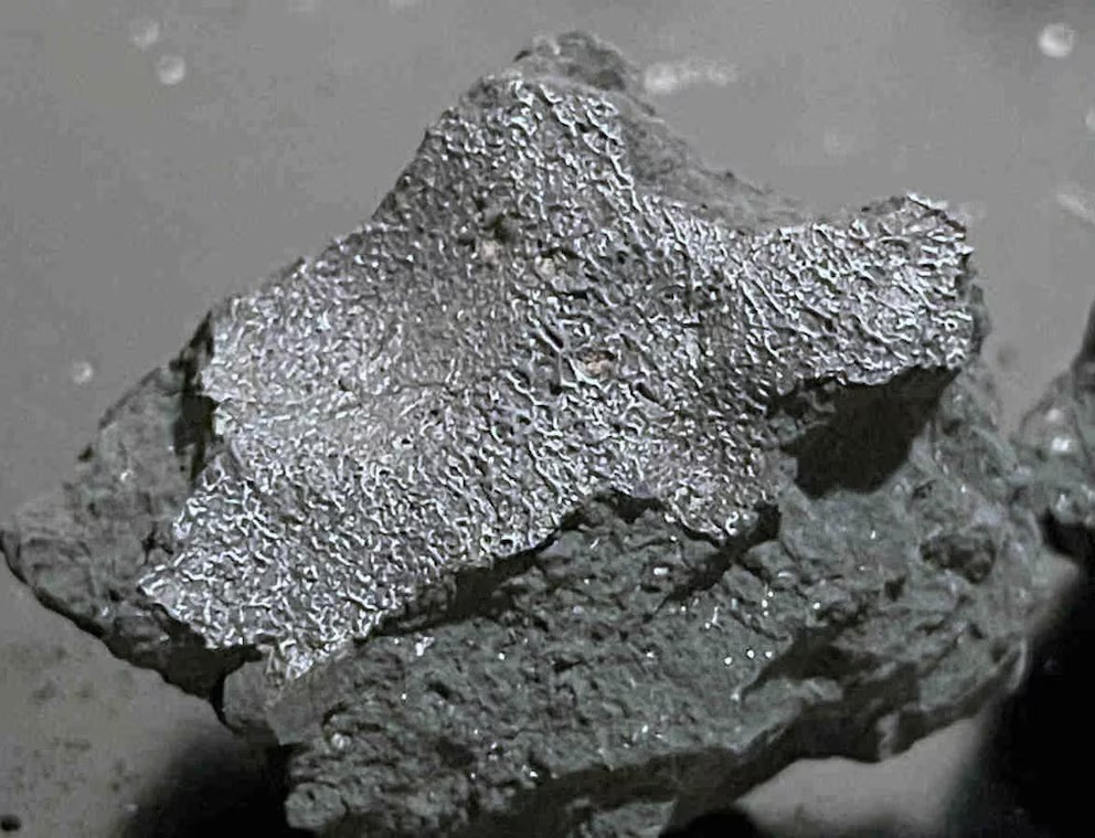 Meteorito choca contra casa en Nueva Jersey, revela composición química única