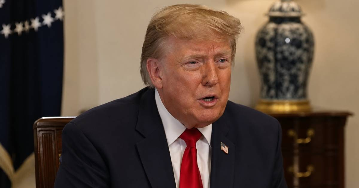 Trump advierte sobre posibles cambios en Cuba en los próximos meses