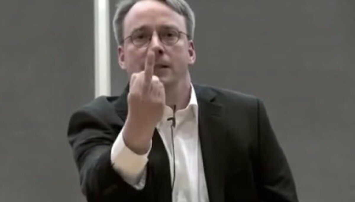 Linus Torvalds defiende el uso de IA en Linux y pide a los críticos que se vayan