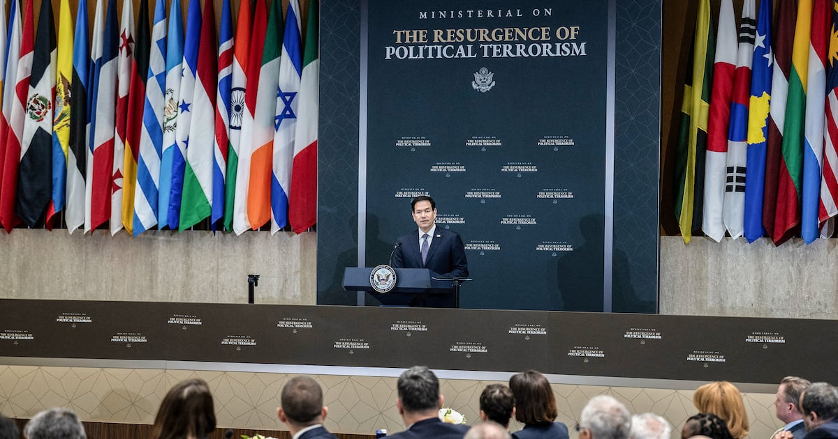 Milei y el gobierno argentino apoyan la Doctrina de Seguridad Nacional de Trump
